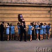 1968, Łódź, Polska.
Zespół muzyczny Czerwone Goździki, uczestnik VII Ogólnopolskiego Konkursu Piosenkarzy Amatorów Wykonawców Piosenki Radzieckiej. 
Fot. Romuald Broniarek/KARTA