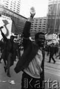 1.05.1968, Warszawa
Pochód pierwszomajowy, afrykańscy studenci.
Fot. Romuald Broniarek, zbiory Ośrodka KARTA
[PRL, uroczystości, manifestacje, 1 Maja]
