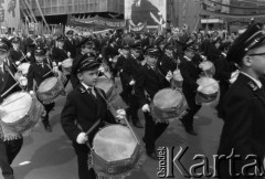 1.05.1968, Warszawa
Pochód pierwszomajowy, orkiestra dziecięca.
Fot. Romuald Broniarek, zbiory Ośrodka KARTA
[PRL, uroczystości, manifestacje, dzieci, 1 Maja]