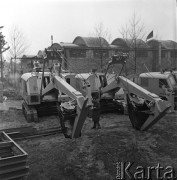Listopad 1968, Stalowa Wola, Polska.
Koparki z Huty Stalowa Wola.
Fot. Romuald Broniarek/KARTA
