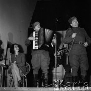 Wrzesień 1970, Kodeń, Polska.
Uroczyste otwarcie Szkoły Podstawowej im. Polsko-Radzieckiego Braterstwa Broni.
Fot. Romuald Broniarek, zbiory Ośrodka KARTA