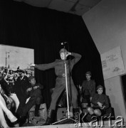 Wrzesień 1970, Kodeń, Polska.
Uroczyste otwarcie Szkoły Podstawowej im. Polsko-Radzieckiego Braterstwa Broni.
Fot. Romuald Broniarek, zbiory Ośrodka KARTA