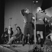 Wrzesień 1970, Kodeń, Polska.
Uroczyste otwarcie Szkoły Podstawowej im. Polsko-Radzieckiego Braterstwa Broni.
Fot. Romuald Broniarek, zbiory Ośrodka KARTA