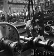 1971, Poznań, Polska.
Zakłady Hipolita Cegielskiego - budowa silników odrzutowych.
Fot. Romuald Broniarek, zbiory Ośrodka KARTA