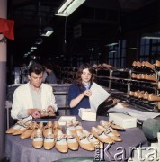 1971, Nowy Targ, Polska.
Nowotarskie Zakłady Przemysłu Skórzanego „PODHALE