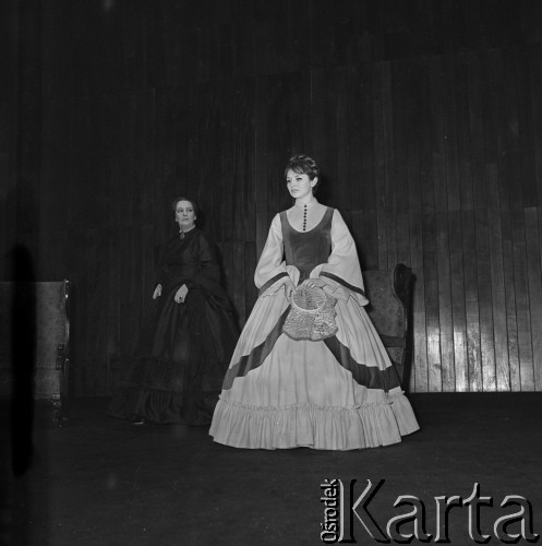 1971, Warszawa, Polska.
