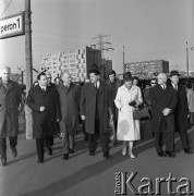 1971, Warszawa, Polska.
Aleksiej Szitikow (w środku) - przewodniczący Centralnego Zarządu Towarzystwa Przyjaźni Polsko-Radzieckiej i ambasador ZSRR w Polsce Stanisłau Piłatowicz (drugi z lewej).
Fot. Romuald Broniarek, zbiory Ośrodka KARTA