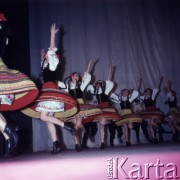 1971, Warszawa, Polska.
Choreograficzny Koncertowy Zespół ZSRR Igora Moisiejewa podczas występu w Pałacu Kultury i Nauki.
Fot. Romuald Broniarek, zbiory Ośrodka KARTA