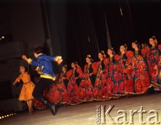 1971, Warszawa, Polska.
Choreograficzny Koncertowy Zespół ZSRR Igora Moisiejewa podczas występu w Pałacu Kultury i Nauki.
Fot. Romuald Broniarek, zbiory Ośrodka KARTA