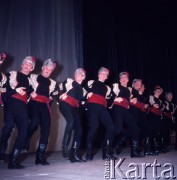 1971, Warszawa, Polska.
Choreograficzny Koncertowy Zespół ZSRR Igora Moisiejewa podczas występu w Pałacu Kultury i Nauki.
Fot. Romuald Broniarek, zbiory Ośrodka KARTA