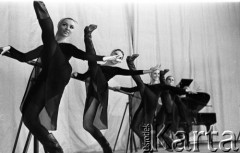 1971, Warszawa, Polska.
Tancerka Choreograficznego Koncertowego Zespołu ZSRR Igora Moisiejewa w Pałacu Kultury i Nauki.
Fot. Romuald Broniarek, zbiory Ośrodka KARTA