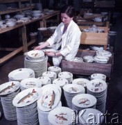 1971, Ćmielów, Polska.
Fabryka Porcelany i Wyrobów Ceramicznych.
Fot. Romuald Broniarek, zbiory Ośrodka KARTA
