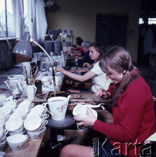 1971, Ćmielów, Polska.
Fabryka Porcelany i Wyrobów Ceramicznych.
Fot. Romuald Broniarek, zbiory Ośrodka KARTA