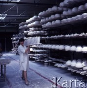 1971, Ćmielów, Polska.
Fabryka Porcelany i Wyrobów Ceramicznych.
Fot. Romuald Broniarek, zbiory Ośrodka KARTA
