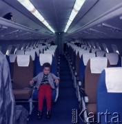 1971, Warszawa, Polska.
Radziecki samolot pasażerski Tu-144 w porcie lotniczym Warszawa-Okęcie.
Fot. Romuald Broniarek, zbiory Ośrodka KARTA