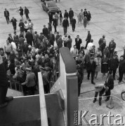 1971, Warszawa, Polska.
Radziecki samolot pasażerski Tu-144 w porcie lotniczym Warszawa-Okęcie.
Fot. Romuald Broniarek, zbiory Ośrodka KARTA