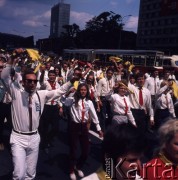 22.07.1971, Katowice, Polska.
Zlot Młodzieży Polskiej na ulicy Armii Czerwonej (dziś aleja Wojciecha Korfantego).
Fot. Romuald Broniarek, zbiory Ośrodka KARTA