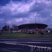 22.07.1971, Katowice, Polska.
Zlot Młodzieży Polskiej. W tle Wojewódzka Hala Widowiskowo-Sportowa.
Fot. Romuald Broniarek, zbiory Ośrodka KARTA