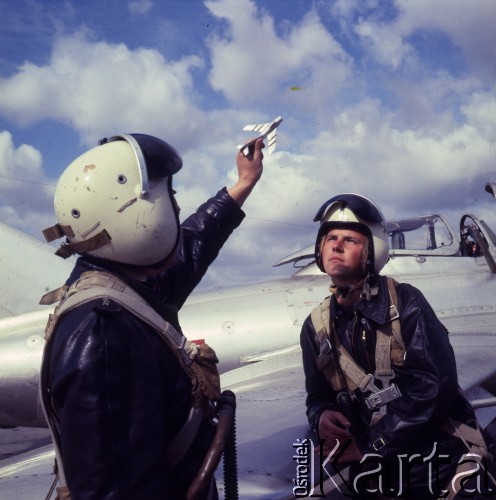 1971, Dęblin, Polska.
Lotnisko.
Fot. Romuald Broniarek, zbiory Ośrodka KARTA