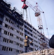 1971, Gdańsk, Polska.
Budowa bloków leningradzkich w dzielnicy Przymorze Wielkie.
Fot. Romuald Broniarek, zbiory Ośrodka KARTA