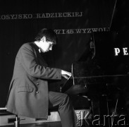09.1971-01.1972, Katowice, Polska.
Wojewódzki Konkurs Muzyki Rosyjskiej i Radzieckiej w Liceum Muzycznym im. Karola Szymanowskiego.
Fot. Romuald Broniarek, zbiory Ośrodka KARTA