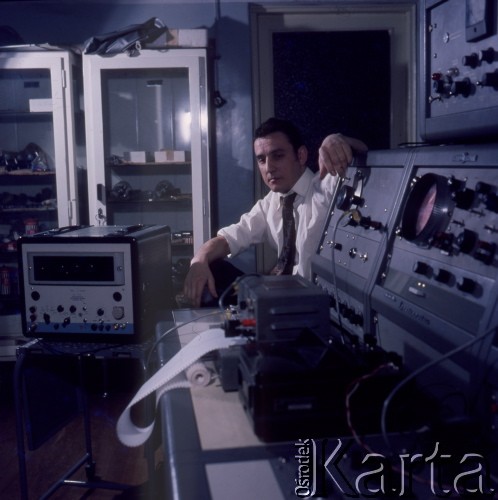 1972, Wrocław, Polska.
Instytut Niskich Temperatur i Badań Strukturalnych PAN.
Fot. Romuald Broniarek, zbiory Ośrodka KARTA