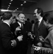 1972, Polska.
Wystawa malarstwa Henryka Horosza Święcickiego.
Fot. Romuald Broniarek, zbiory Ośrodka KARTA