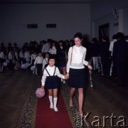 1972, Warszawa, Polska.
Szkoła Średnia przy Ambasadzie ZSRR w Polsce (ulica Kielecka 45).
Fot. Romuald Broniarek, zbiory Ośrodka KARTA