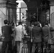 Czerwiec 1972, Warszawa, Polska.
Wizyta Fidela Castro - premiera i pierwszego sekretarza Komunistycznej Partii Kuby. Uroczystość przed Grobem Nieznanego Żołnierza.
Fot. Romuald Broniarek, zbiory Ośrodka KARTA