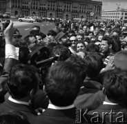 Czerwiec 1972, Warszawa, Polska.
Fidel Castro - premier i pierwszy sekretarz Komunistycznej Partii Kuby - na Placu Zwycięstwa.
Fot. Romuald Broniarek, zbiory Ośrodka KARTA