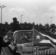 Czerwiec 1972, Warszawa, Polska.
Fidel Castro - premier i pierwszy sekretarz Komunistycznej Partii Kuby - na ulicy Królewskiej.
Fot. Romuald Broniarek, zbiory Ośrodka KARTA