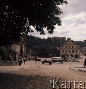 1972, Kazimierz Dolny, Polska.
Rynek.
Fot. Romuald Broniarek, zbiory Ośrodka KARTA
