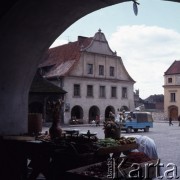 1972, Kazimierz Dolny, Polska.
Rynek.
Fot. Romuald Broniarek, zbiory Ośrodka KARTA