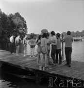 1972, Soczewka koło Płocka, Polska.
Obóz studencki nad Jeziorem Soczewka.
Fot. Romuald Broniarek, zbiory Ośrodka KARTA