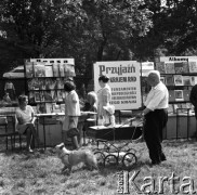 1972, Pruszków, Polska.
Festyn zorganizowany przez Towarzystwo Przyjaźni Polsko-Radzieckiej przy pałacyku 