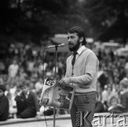 1972, Pruszków, Polska.
Festyn zorganizowany przez Towarzystwo Przyjaźni Polsko-Radzieckiej przy pałacyku 