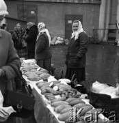 1972, Nowy Targ, Polska.
Jarmark.
Fot. Romuald Broniarek, zbiory Ośrodka KARTA