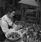 1972, Zakopane, Polska.
Artystka ludowa.
Fot. Romuald Broniarek, zbiory Ośrodka KARTA