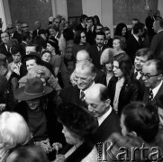 1973, Warszawa, Polska.
Ślub dziennikarza Zygmunta Broniarka w Pałacu Ślubów na placu Zamkowym.
Fot. Romuald Broniarek, zbiory Ośrodka KARTA