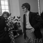 1973, Warszawa, Polska.
Ślub dziennikarza Zygmunta Broniarka w Pałacu Ślubów na placu Zamkowym.
Fot. Romuald Broniarek, zbiory Ośrodka KARTA