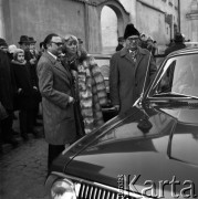 1973, Warszawa, Polska.
Ślub dziennikarza Zygmunta Broniarka w Pałacu Ślubów na placu Zamkowym.
Fot. Romuald Broniarek, zbiory Ośrodka KARTA
