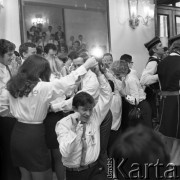 1973, Warszawa, Polska.
V Zjazd Związku Młodzieży Wiejskiej w Filharmonii Narodowej.
Fot. Romuald Broniarek, zbiory Ośrodka KARTA