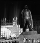 17.04.1973, Kraków, Nowa Huta, Polska.
Uroczyste odsłonięcie pomnika Włodzimierza Lenina w alei Róż.
Fot. Romuald Broniarek, zbiory Ośrodka KARTA