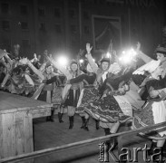 17.04.1973, Kraków, Nowa Huta, Polska.
Uroczyste odsłonięcie pomnika Włodzimierza Lenina w alei Róż.
Fot. Romuald Broniarek, zbiory Ośrodka KARTA