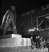 17.04.1973, Kraków, Nowa Huta, Polska.
Uroczyste odsłonięcie pomnika Włodzimierza Lenina w alei Róż.
Fot. Romuald Broniarek, zbiory Ośrodka KARTA