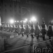 17.04.1973, Kraków, Nowa Huta, Polska.
Uroczyste odsłonięcie pomnika Włodzimierza Lenina w alei Róż.
Fot. Romuald Broniarek, zbiory Ośrodka KARTA