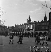 1973, Kraków, Polska.
Rynek Główny i Sukiennice.
Fot. Romuald Broniarek, zbiory Ośrodka KARTA