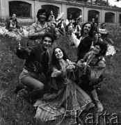 1973, Białystok, Polska.
Zespół cygański w Parku Branickich.
Fot. Romuald Broniarek, zbiory Ośrodka KARTA