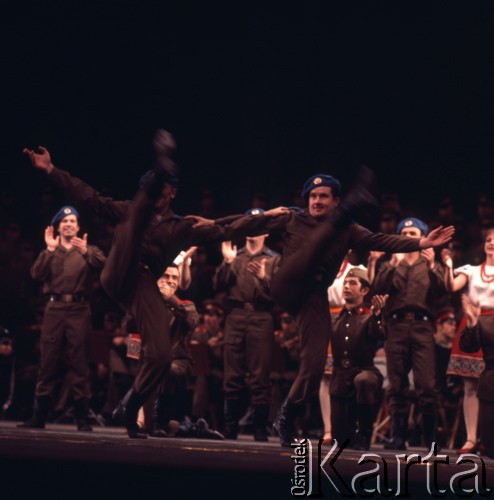 1973, Warszawa, Polska.
Chór im. Aleksandrowa w Sali Kongresowej.
Fot. Romuald Broniarek, zbiory Ośrodka KARTA