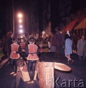 1973, Warszawa, Polska.
Aktorzy Teatru Wielkiego.
Fot. Romuald Broniarek, zbiory Ośrodka KARTA